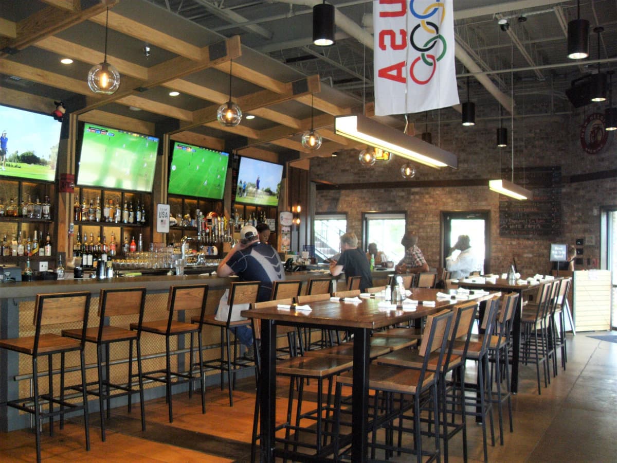 Creatwood Tavern & Rooftop