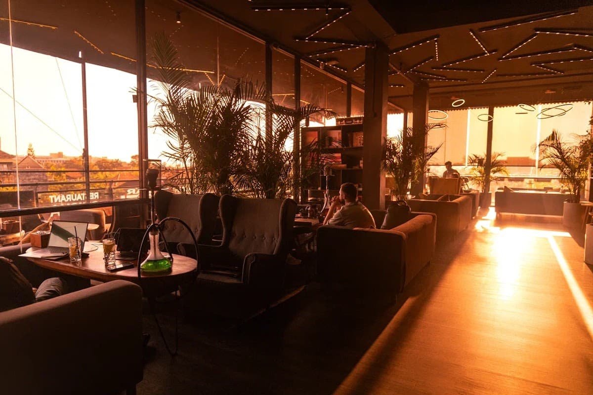 IZZI ROOFTOP LOUNGE & RESTAURANT & BAR & SHISHA