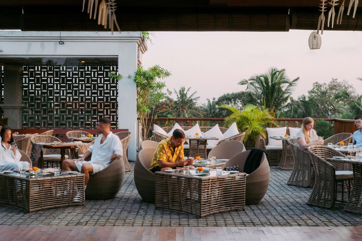 Sky Lounge by Ely's Kitchen