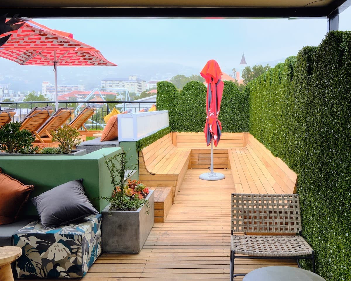 Mountain Club Rooftop Bistro