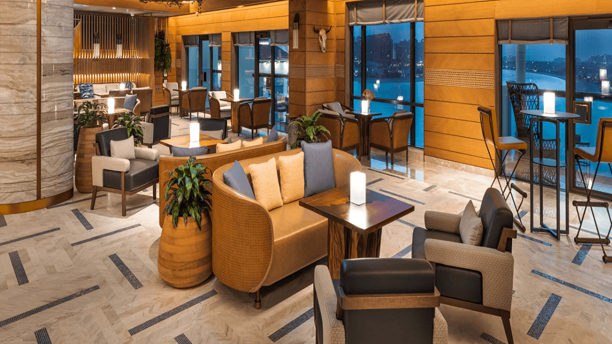 Raia Rooftop Bar & Lounge