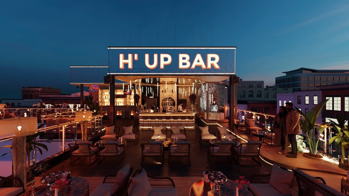 H’UP SKYBAR