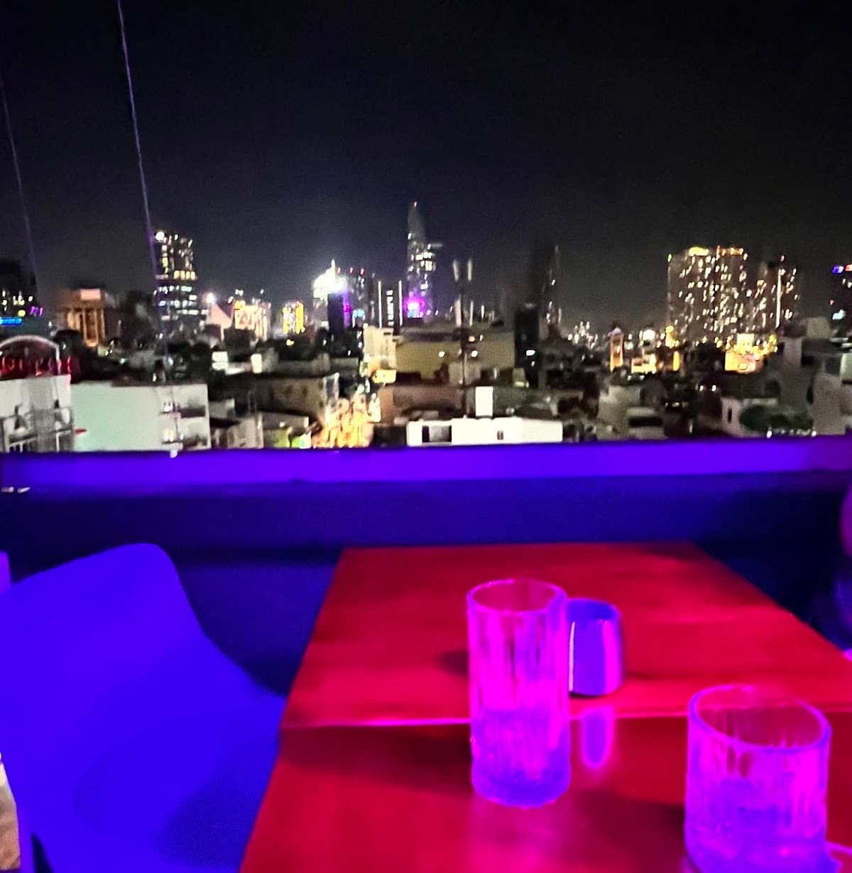 Momento Rooftop Bar