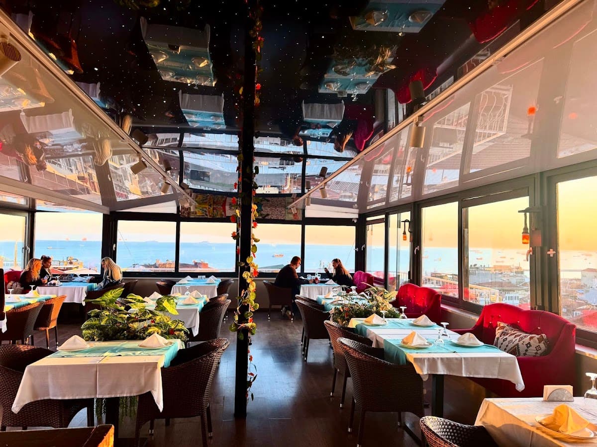 Seyru Sefa Terrace Lounge Restaurant