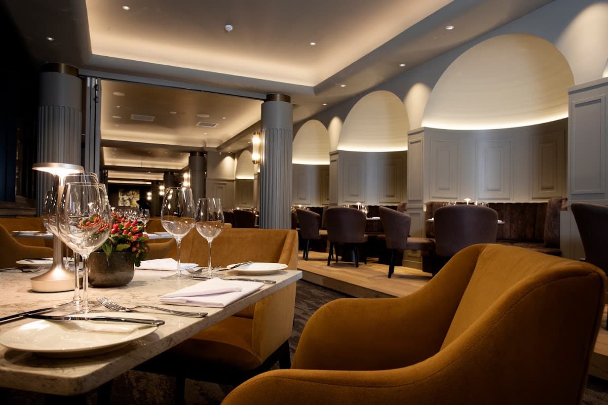 Level Seven Restaurant & Sky Bar