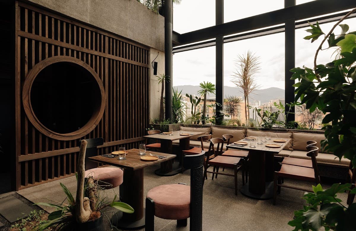 MAL DE OJO ROOFTOP MEDELLIN