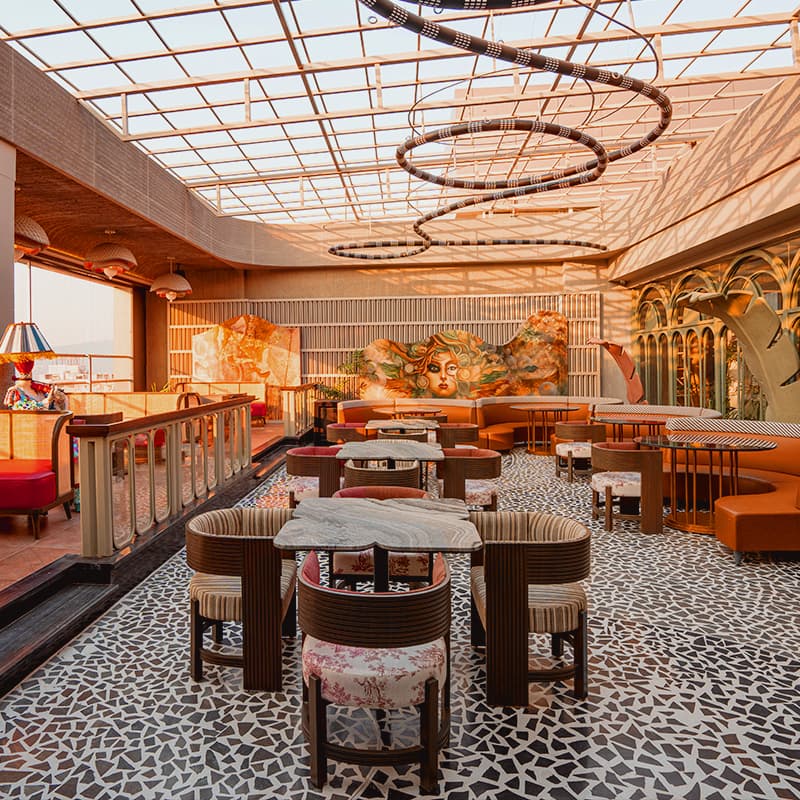 Mansionairre By The Roof