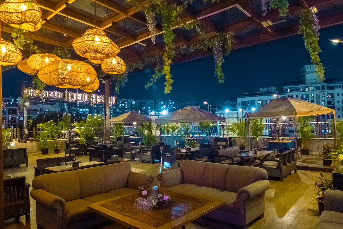 Upper Deck Sky Lounge