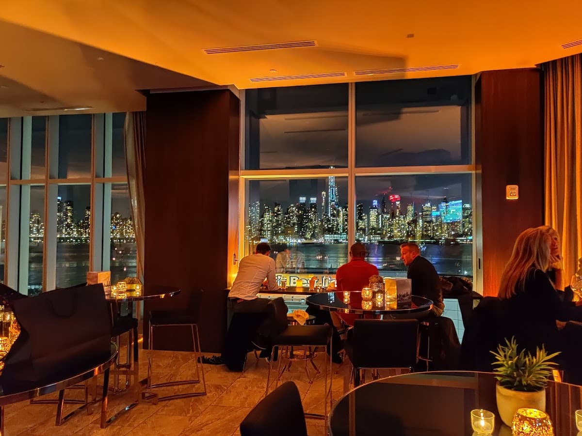 NoHu Rooftop Bar & Restaurant