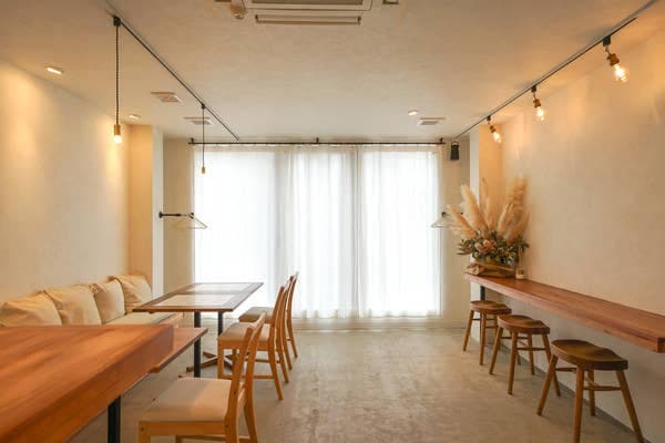 カフェと屋上BBQ Pier's CAFE&ROOFTOP(かふぇとおくじょうばーべきゅー ぴあーずかふぇあんどえうーふとっぷ)