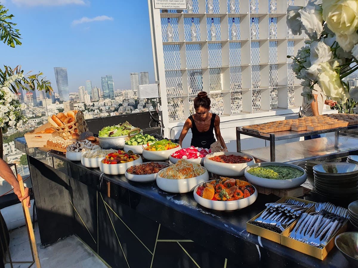 Haiku Skybar - Lighthouse Hotel