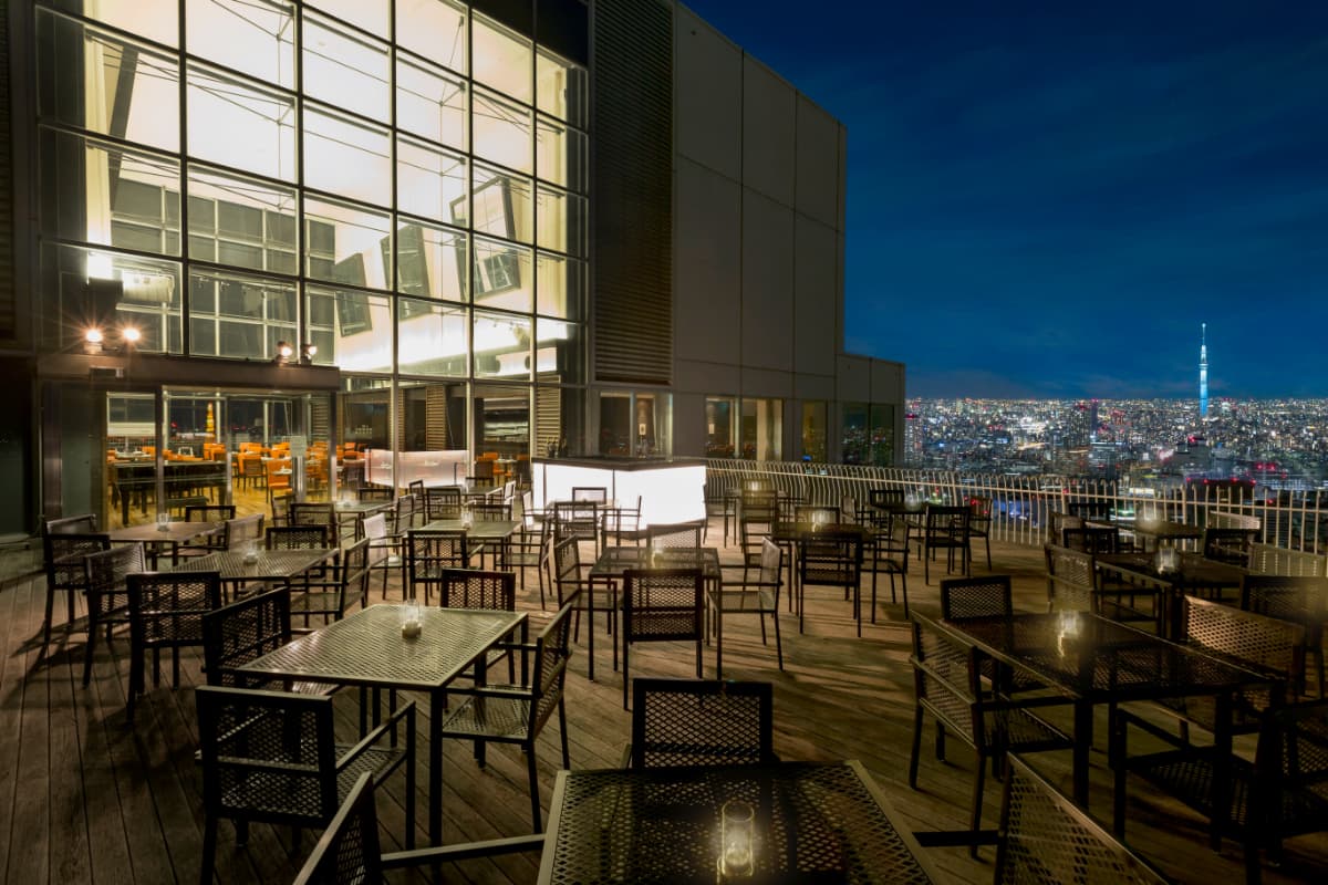 Restaurant LUKE with SKY LOUNGE — rooftop bar in Tokyo
